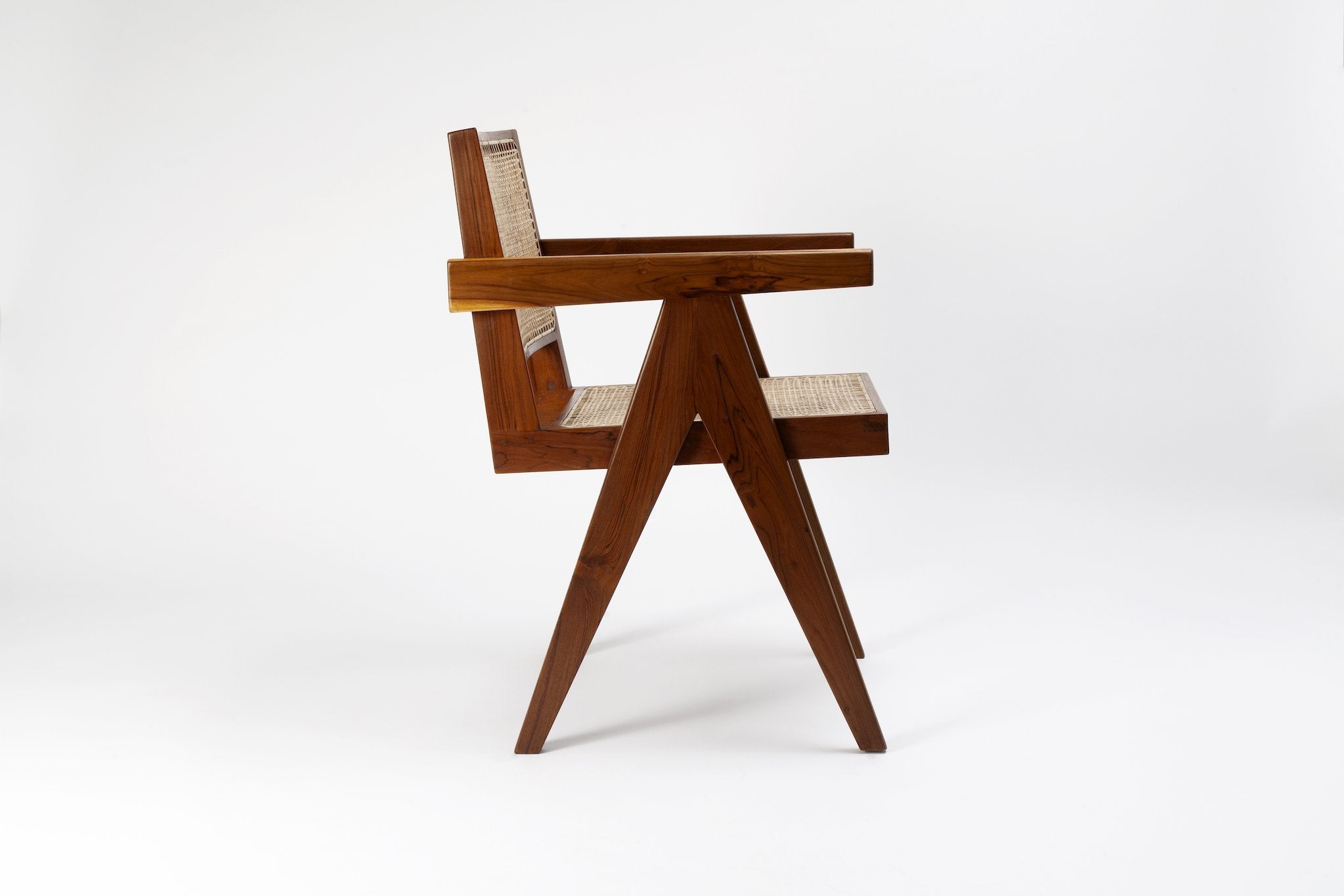 Pierre Jeanneret King Chair
